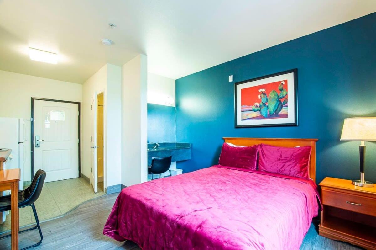 Sierra Vista Studio Apartment With Full Kitchen And King Bed Kültér fotó